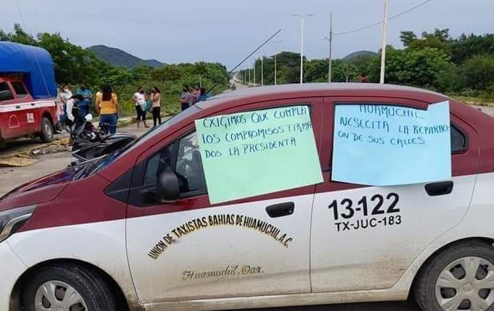 Bloquean accesos de San Dionisio del Mar, en el Istmo