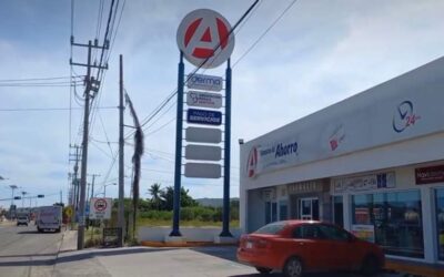 Atracan farmacia del Ahorro en Salina Cruz