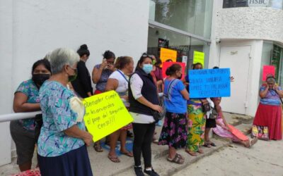 Bloqueos de Damnificados en Juchitán inmoviliza los bancos y comercios