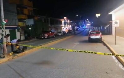 Hieren de bala a propietario de bar en Matías Romero