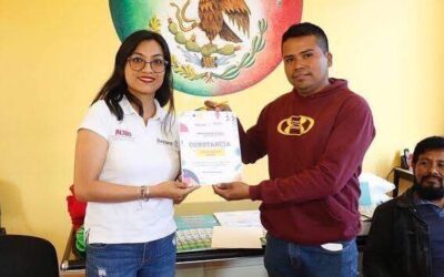 INJEO respalda a los enlaces municipales de juventud con la entrega de la constancias