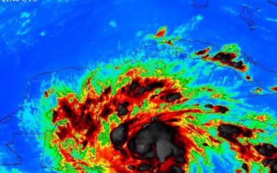 Lisa se intensificará a huracán en las próximas horas