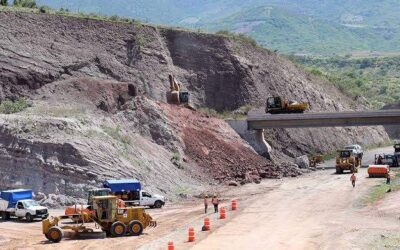 Siempre no; autopista Oaxaca- Costa no se inauguró este 1 de noviembre como se preveía