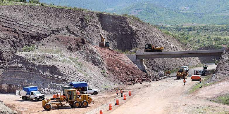 Siempre no; autopista Oaxaca- Costa no se inauguró este 1 de noviembre como se preveía