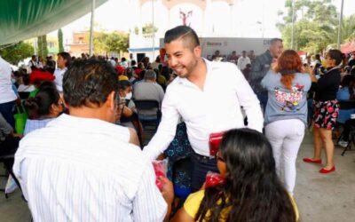 Sistema DIF Estatal entrega el programa “Calidez en Familia” en Santa Cruz Xoxocotlán