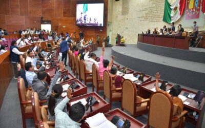 Solo hasta los 60 años adultos mayores estarán obligados a prestar servicio en su comunidad