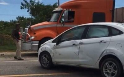 Vuelca automóvil en tramo Juchitán – Tehuantepec