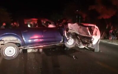 Aparatoso accidente carretero en Tehuantepec