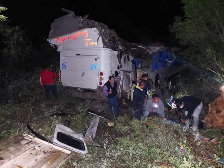 Confirman que son tres fallecidos en el accidente en la Sierra Juárez; ya fueron identificados