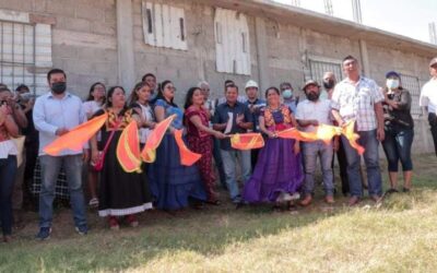 Gobierno de Juchitán da banderazo a obras de electrificación y pavimentación