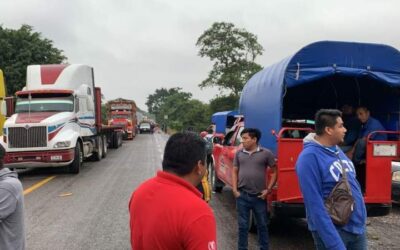 Se mantiene bloqueo carretero en la zona norte del Istmo