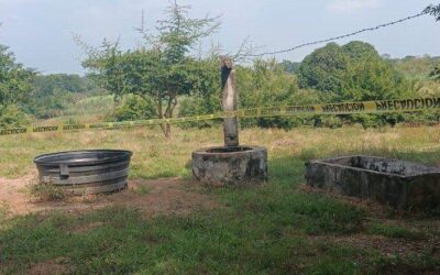 Encuentran a dos hombres sin vida al interior de un pozo en Acatlán