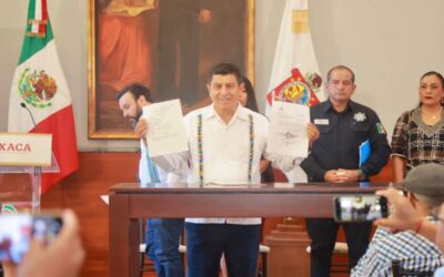 Firma Gobernador del Estado promulgación de la Ley de Revocación de Mandato en Oaxaca