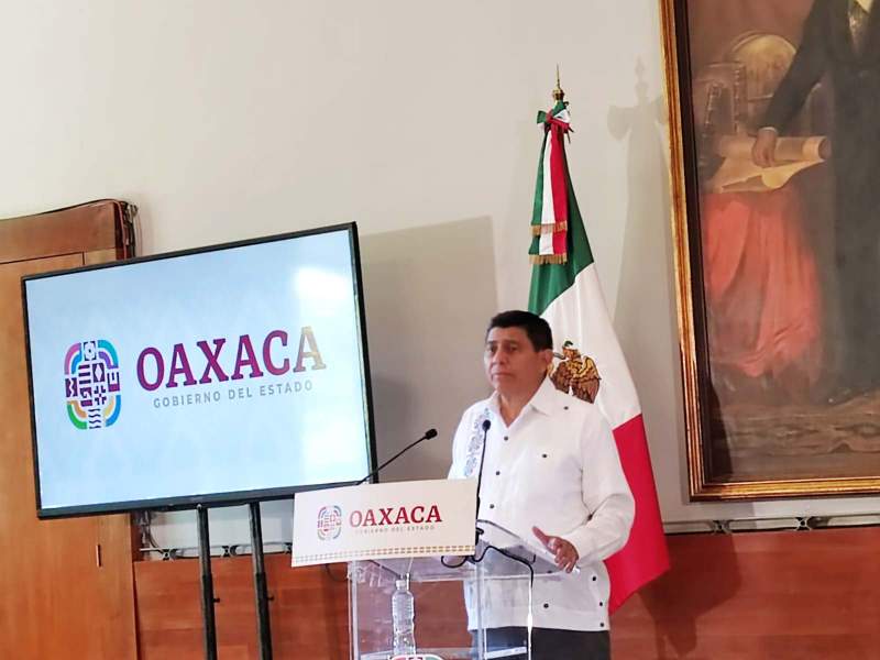 Gobernador de Oaxaca, Salomón Jara exhorta a edil, Francisco Martínez presentar denuncias por desvíos de recursos