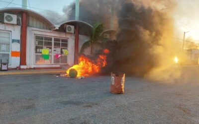 Se agudiza protesta de sindicalizados en Salina Cruz