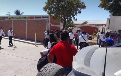 Se reportan dos alumnos heridos por arma blanca en Salina Cruz
