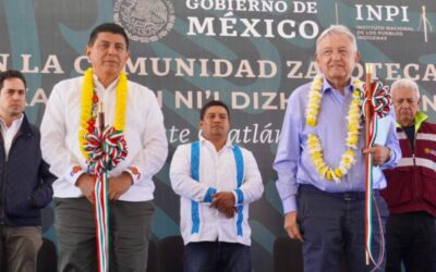 Se reúnen Andrés Manuel López Obrador y Salomón Jara con autoridades agrarias, municipales y ciudadanos de San Vicente Coatlán
