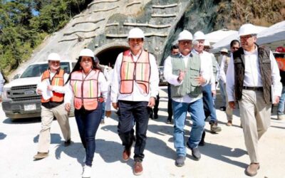 Supervisa Gobernador Salomón Jara obras de tramo carretero Barranca Larga- Ventanilla, de la autopista Oaxaca-Costa