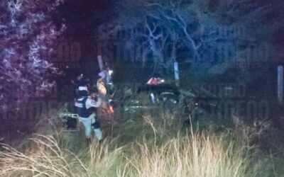 Trágica volcadura deja un muerto en carretera de la costa