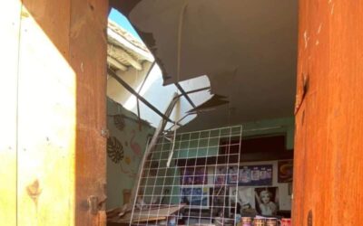 Colapsa techado de establecimiento en Tehuantepec; Hay una persona lesionada