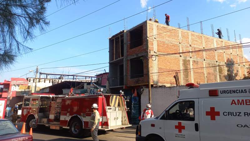 Hombre sufre descarga eléctrica cuando trabajaba en azotea de una casa