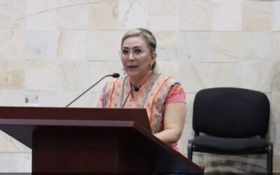 Materia de igualdad, equidad y perspectiva de género propone Cony Rueda en escuelas de Oaxaca