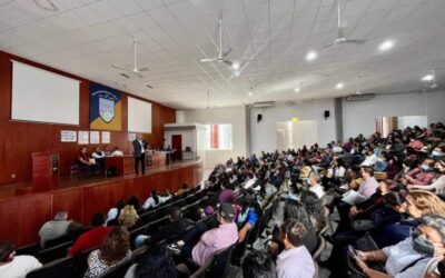 Rector atiende peticiones del STEUABJO y acude a su asamblea