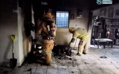 Se Incendia casa en Juchitán