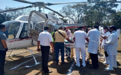 Trasladan a paciente al HRAE de Oaxaca en helicóptero del Gobierno del Estado
