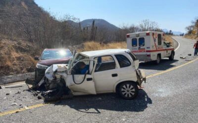 Fuerte encontronazo en carretera Oaxaca al Istmo