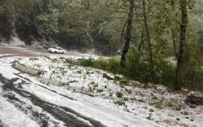 Granizada viste de blanco a municipio de la Sierra Norte en Oaxaca