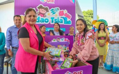 Llegan más donaciones de juguetes al DIF Oaxaca