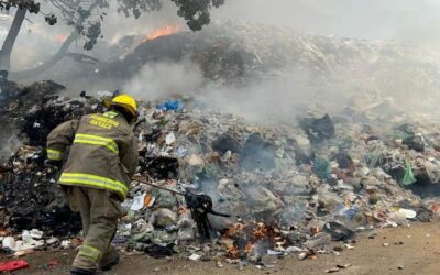 Por irresponsabilidad de CATEM, se quema basurero en la capital