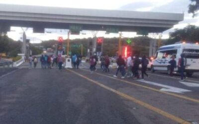 Toman normalistas la Caseta de Huitzo