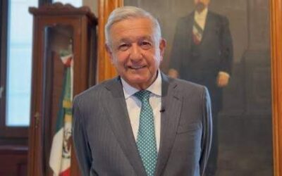 AMLO reaparece tras dar positivo a COVID-19 y desmiente rumores sobre su salud