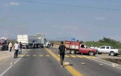 Bloqueos carreteros estrangulan el Istmo
