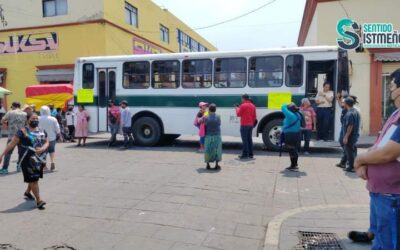 Cierran calles de la capital un grupo de comerciantes