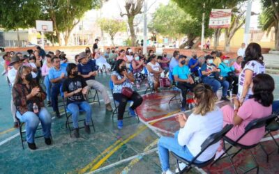 Entrega DIF Oaxaca lentes de vista cansada en municipios con alta marginación