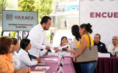 Entrega IEEPO claves a dos centros escolares de la Sierra Sur