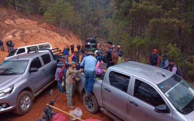 Entrega Martínez Neri víveres a combatientes de incendios