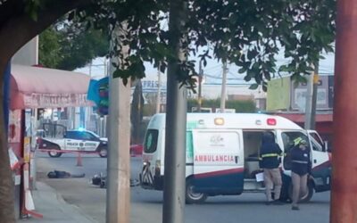 Fallece motociclista tras derrapar en Riberas del Atoyac