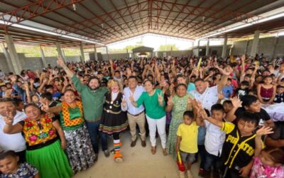 Festeja Óscar Guerra y el DIF de Xadani a los niños en su día