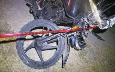 Hombre pierde la vida al derrapar con su motocicleta en Puerto Escondido