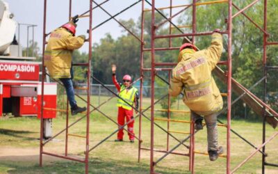 Instruye Heroico Cuerpo de Bomberos a empresas e instituciones en materia de actuación contra siniestros