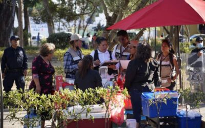Municipio capitalino retira comerciantes sin permiso