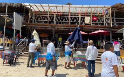 Retiran puestos en Playa la Entrega, ante renta ilegal