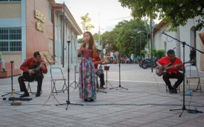 Notable actuación del Ensamble Fandango y Reyna Leticia, en el ciclo «Música en el Parque Charis»