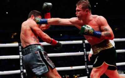 Canelo Álvarez venció esta noche a John Ryder
