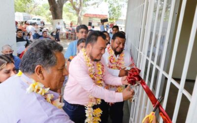 Celebra IEEPO Día de la Niña y el Niño con inauguración de aulas y entrega de material
