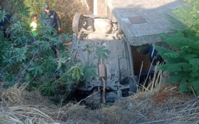 Dos lesionados deja volcadura en San Antonino Castillo Velasco